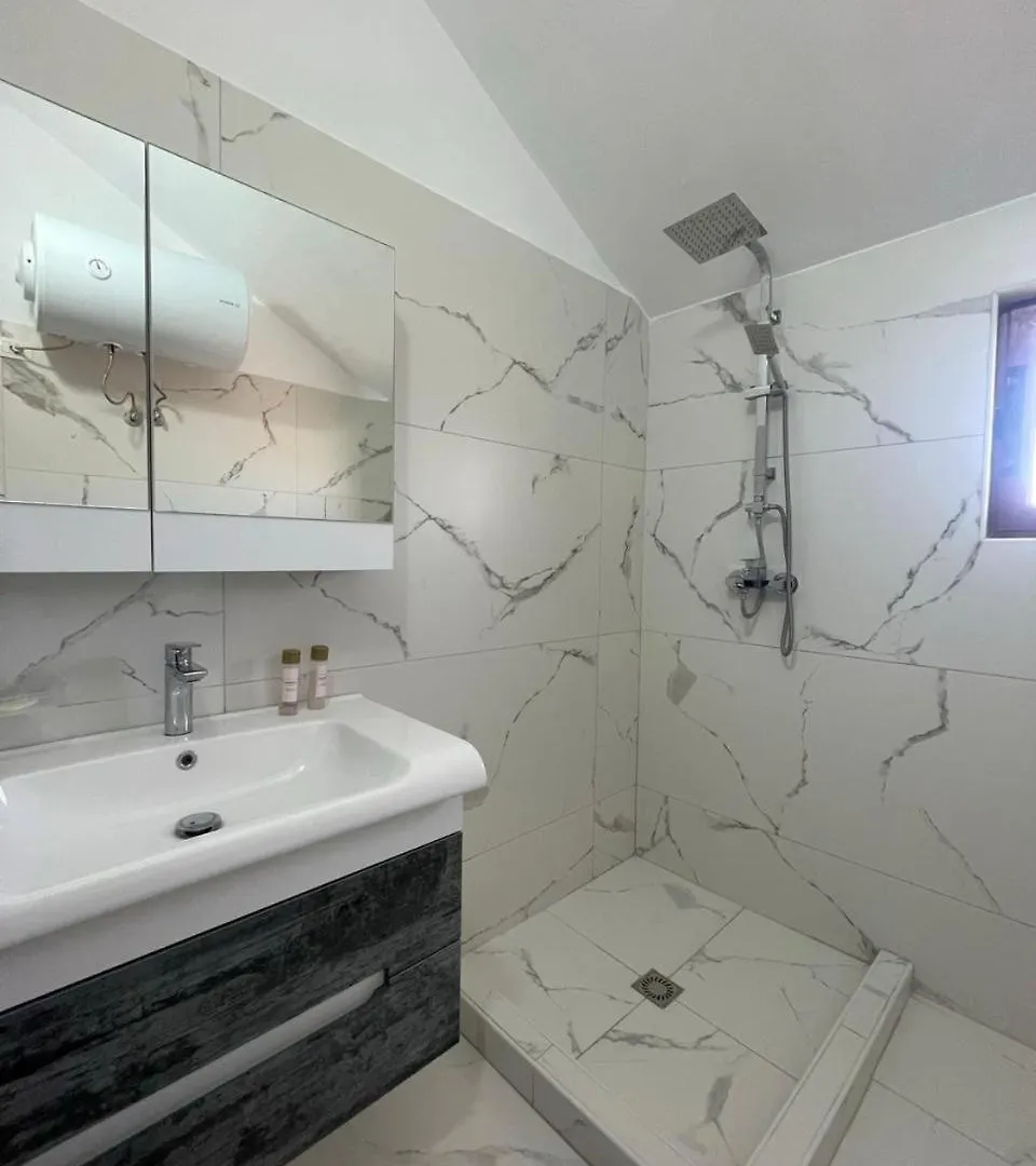Villa Vlore Vini